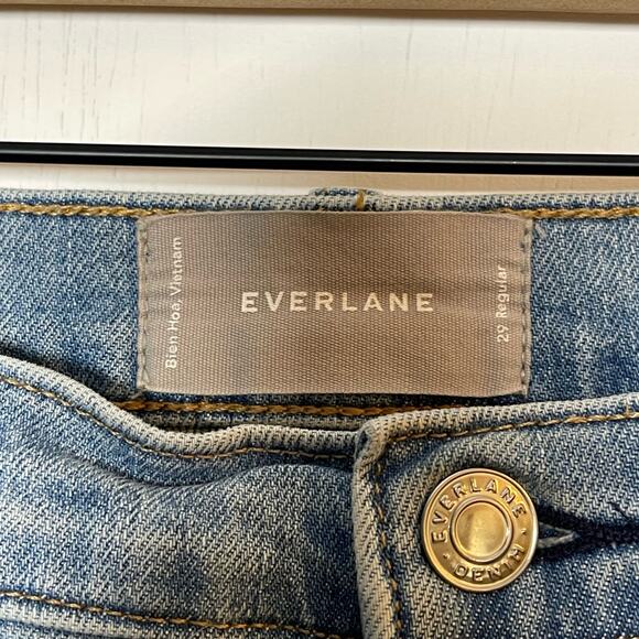 Everlane Straight Leg Jeans Women's SZ 29 Blue Denim Mid Rise Frayed Hem Cropped - Picture 8 of 9